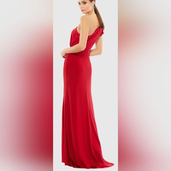 Mac Duggal Red One-Shoulder Prom Dress - Picture 2 of 5
